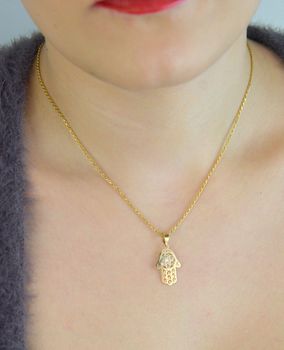 Zawieszka złota Ręka Fatimy próby 585, zdobiona cyrkoniami. Wymiary 2,5×1,3 cm, waga 0,61 g. Idealna jako prezent zman ochronny (7).JPG